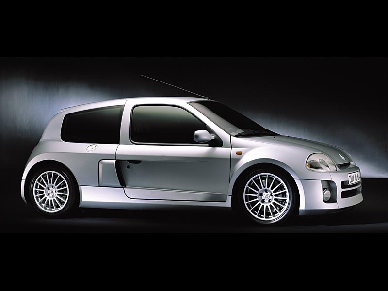 2001_RENAULT_CLIO_V6